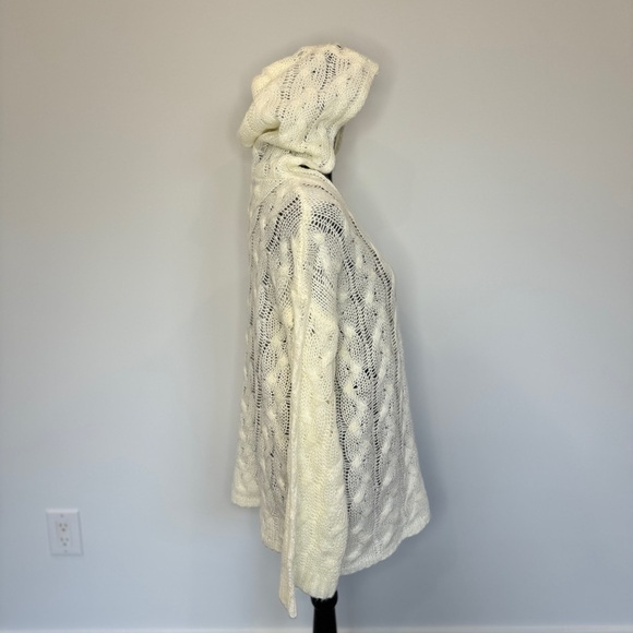Cream Knit Hooded Long Sleeve Sweater (Medium) - Picture 4 of 8